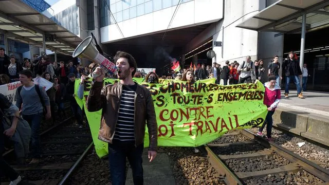Troisième semaine de mobilisation active, on lâche rien et on continue !
