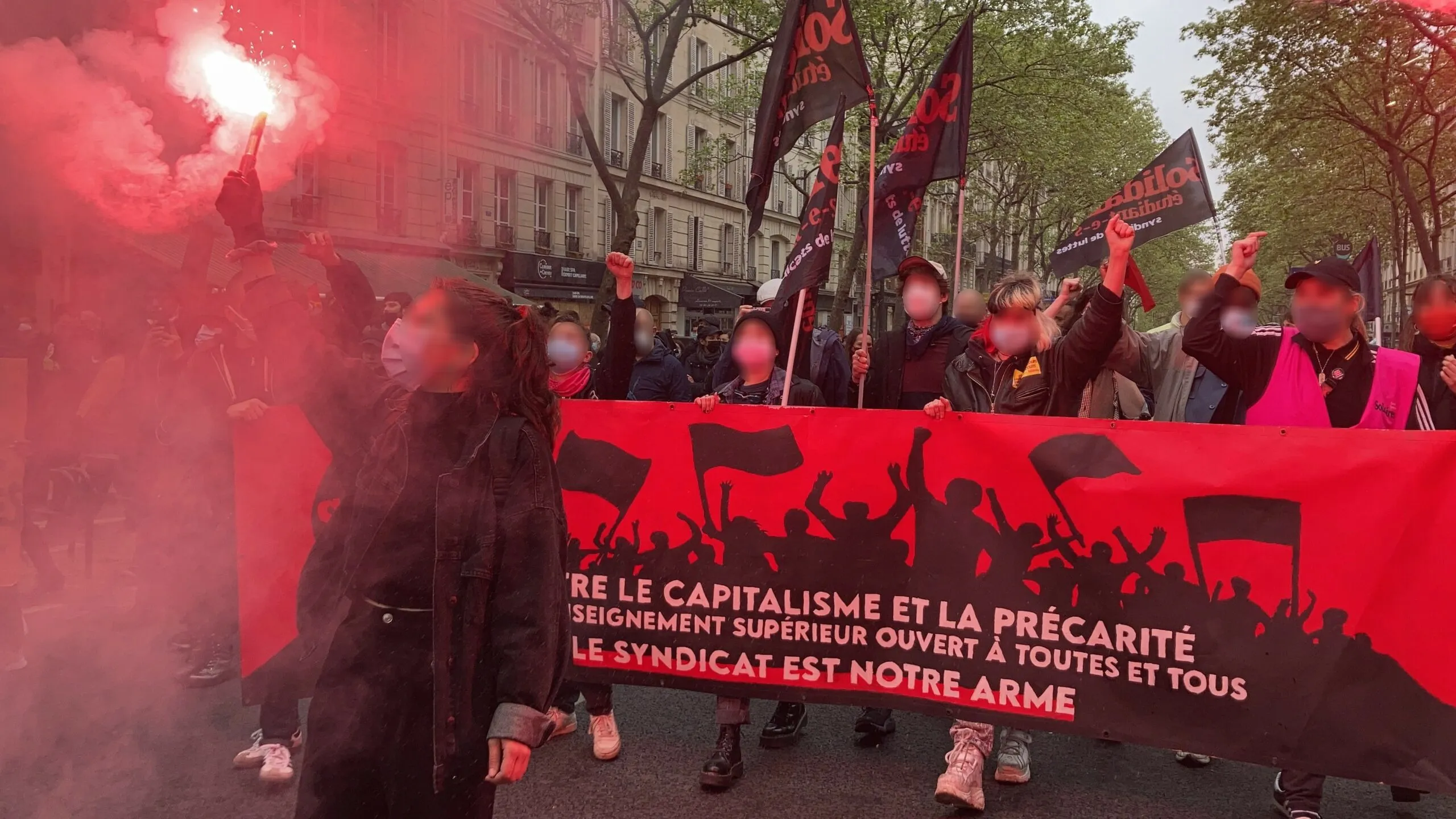 Retour sur les manifestations du 1er mai : les étudiant-e-s aux côtés des travailleur-euse-s !