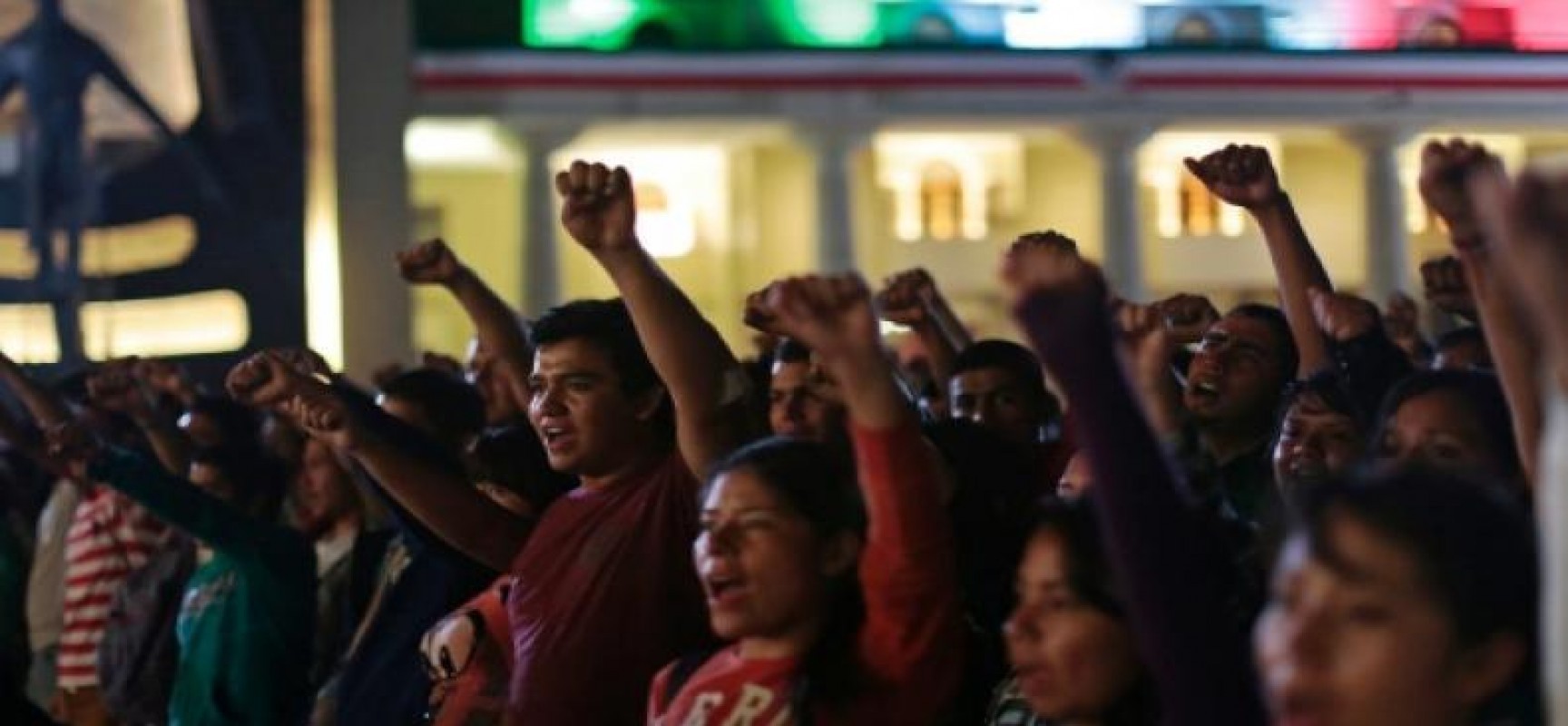 Au Mexique, la police réprime et tue des enseignant.e.s en lutte