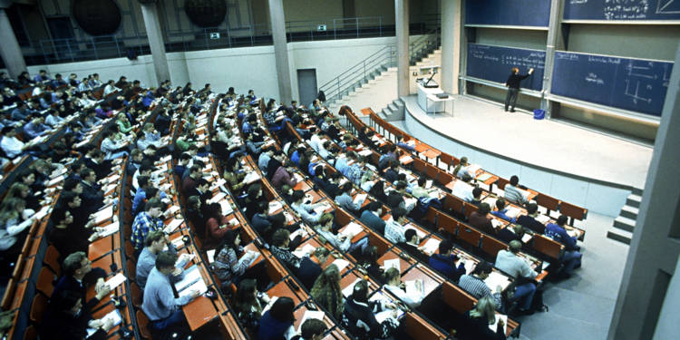 Contre la sélection :  du budget pour nos formations !